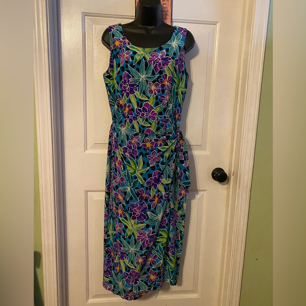 Silk floral faux wrap dress 100%  bright floral. Size 10. Spenser Jeremy brand.